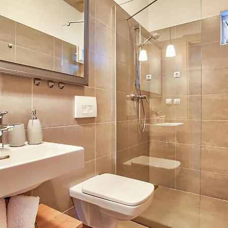 Pia Nyaraló Abbázia